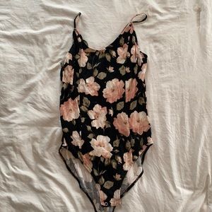 American eagle floral bodysuit